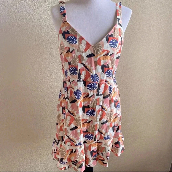 Sadie and Sage Tahiti Floral Tropical Linen Mini Dress V Neck Ruffle Hem: Large - Picture 2 of 13